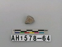 藏品(灰色泥質陶片)的圖片